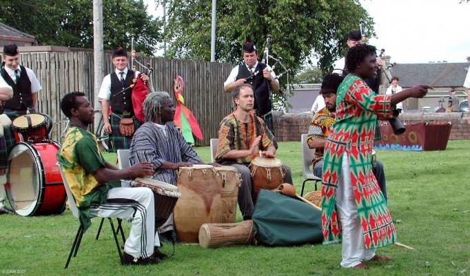 2007, African drumming band, Pig Square
