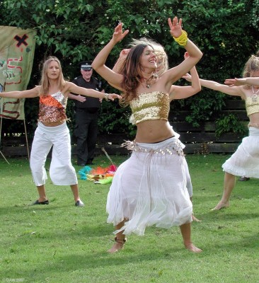 2007, Bring on the Dancing Girls
