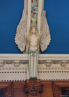Freemasons Hall, Aberdeen
Angel on the roof of Freemasons Hall in Aberdeen.

