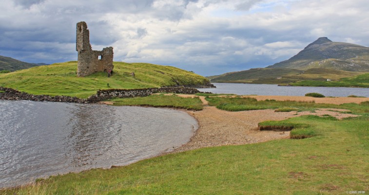 Ardvreck Castle
The ruins of the 16th century Ardvreck Castle on Loch Assynt.  Spidean Coinich of the Quinag mountain range rises to some 764m in the background.   [url=http://www.streetmap.co.uk/map.srf?X=224232&Y=923525&A=Y&Z=120&ax=224177&ay=923615/] Map location. [/url]
