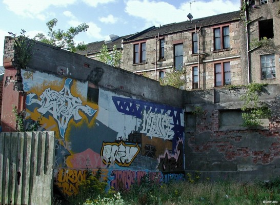 Art, not grafiti, Govan
[url=http://www.streetmap.co.uk/map.srf?X=255899&Y=665504&A=Y&Z=115/] Map location. [/url]
