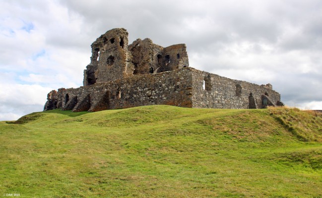 Auchindoun Castle
The ruins of the 15th century Auchindoun Castle.  [url=http://streetmap.co.uk/map?X=334952&Y=837447&A=Y&Z=120/] Map location. [/url]
