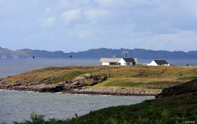 BUTEC Range Terminal building, near Applecross
BUTEC is the British Underwater Test and Evaluation Centre and is run by a commercial company on behalf of the Royal Navy. The range covers the Inner Sound between Raasay and the Applecross Peninsula, the island of Raasay can be seen in the distance. It consists of sea bed sensors that are used to test the 'stealth' of Royal Navy Submarines, there is also a torpedo test range.  [url=http://streetmap.co.uk/map.srf?X=168435&Y=848965&A=Y&Z=120/] Map location. /url]
