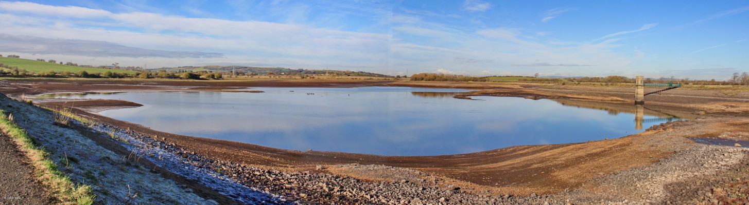 Balgray Reserviour, 2018
Taken in winter 2018/19 when the reservoir was drained for work.  In 2015 a plan was announced to transform the reservoir into a watersport area.  This work was allegedly in preparation but its obviously a very long term project since by 2024 all that is happening is road re-algiment work. [url=http://streetmap.co.uk/map?X=251734&Y=656762&A=Y&Z=115/] Map location. [/url]
