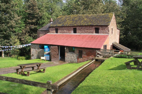 Barry Mill, Angus
[url=https://www.nts.org.uk/visit/places/barry-mill/] Barry Mill [/url] is one of the few remaining working Water Mills.  There has been a mill at this location since 1539, the present building dates from 1814 when it was rebuilt after a fire.
