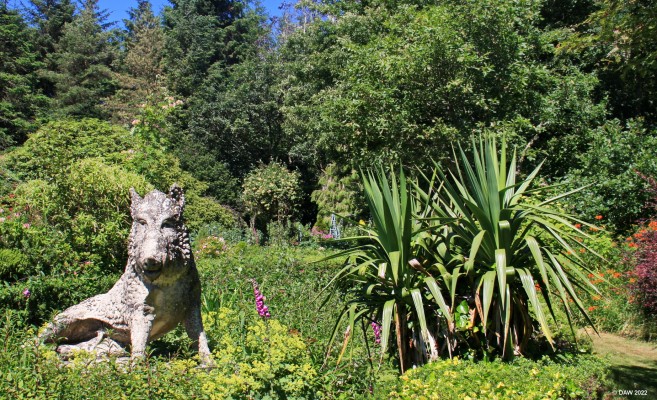 Boar Sculpture, Glenwhan Garden
[url=http://www.streetmap.co.uk/map?X=215495&Y=558800&A=Y&Z=120&ax=215255&ay=558635/] Map location. [/url]
