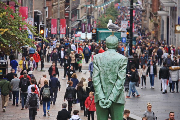 Buchanan Street, Glasgow, 2018
Donald Dewar and a Seagull watch over throngs of shoppers on a busy Saturday in Glasgow.
