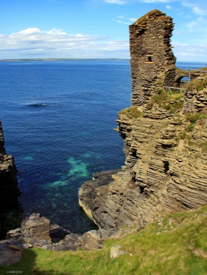 Castle Sinclair, Noss head, Wick
[url=http://streetmap.co.uk/map.srf?X=337917&Y=954940&A=Y&Z=115/] Map location. [/url]
