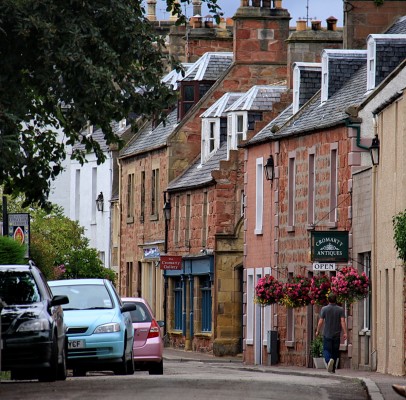 Church Street, Cromarty
Cromarty is an attractive little village that lies at the end of the Black Isle, well worth a detour off the main A9 to visit.  [url=http://www.streetmap.co.uk/map.srf?X=278991&Y=867409&A=Y&Z=106/] Map location. [/url]
