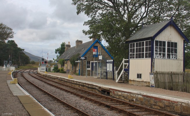 Forsinard Station, 2019
One of Scotlands remote stations, there are only a handfull of houses around it.  Looking south where the line heads to Helmsdale.  [url=http://streetmap.co.uk/map?X=289155&Y=942542&A=Y&Z=120/] Map location. [/url]
