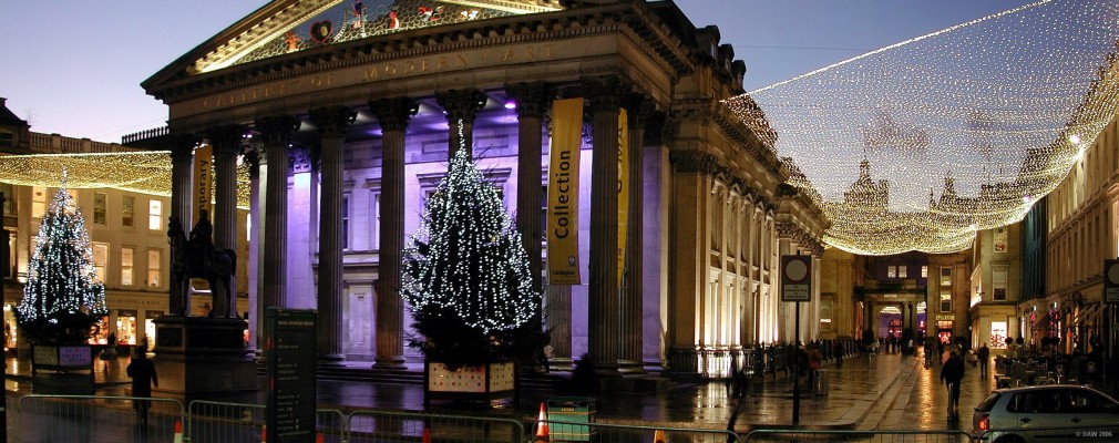 Gallery of Modern Art at Christmas
[url=http://www.multimap.com/map/browse.cgi?lat=55.8603&lon=-4.2517&scale=5000&icon=x]Map location[/url]
