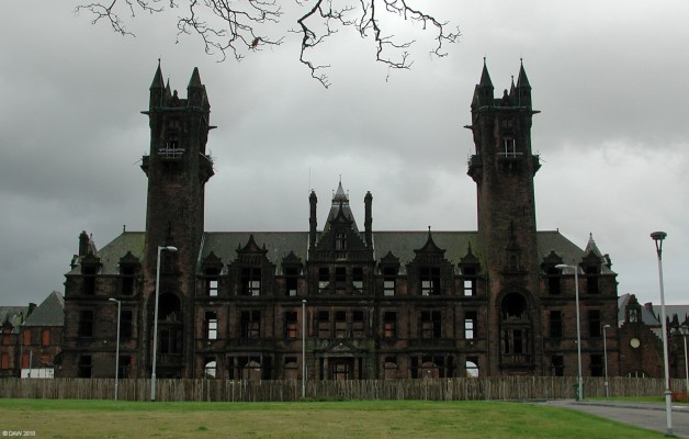 Gartloch Hospital
Opened in 1896 by the Glasgow District Lunacy Board as a 540 bed asylum.  It was used as a hospital up until 1996 when it closed and is currently under development as luxory flats.  On a dull over cast day like this it looks more like the set for a horror film.  [url=http://www.streetmap.co.uk/map.srf?X=268564&Y=667122&A=Y&Z=120/] Map location. [/url]
