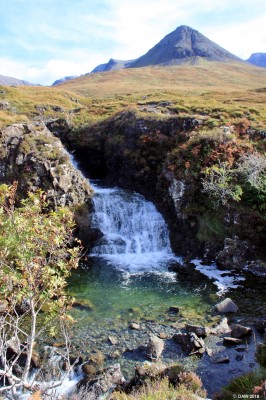 Glen Brittle, Isle of Skye
Squrr Nan Gobhar rises to some 630m in the background.  [url=http://streetmap.co.uk/map.srf?X=140959&Y=822526&A=Y&Z=120/] Map location. [/url]
