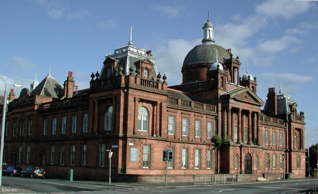 Govan town hall
Opened in 1901 in apparently more affluent times, today it is Film City, a production centre for the Scottish film industy.  [url=http://www.streetmap.co.uk/map.srf?X=256155&Y=664952&A=Y&Z=115/] Map location. [/url]
