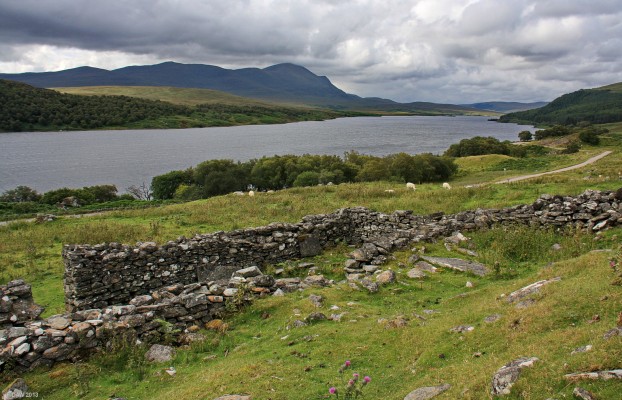 Grumbeg, Loch Naver
The ruins of the small settlement of Grumbeg.  Between 1814 and 1819 all its residents were forced off the land to leave it free for the grazing of some 2000 sheep.  Between 1819 and 1820 around 5000 people were removed from the Sutherland Estates with remarkably little resistance, many left Scotland for NorthAmerica never to return.
