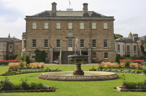 Haddo House and Garden
[url=http://streetmap.co.uk/map.srf?X=386907&Y=834721&A=Y&Z=120/] Map location. [/url]
