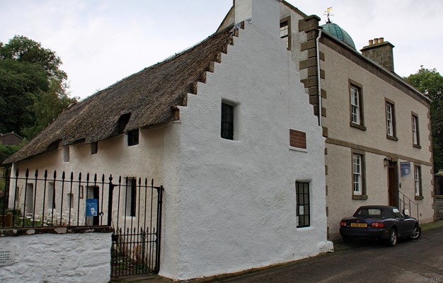 Hugh Miller's Cottage, Cromarty
The birth place of [url=http://www.hughmiller.org/] Hugh Miller [/url] in 1802.  Educated locally but with no academic credentials, he is today considered one of Scotland's premier paleontologists.  He was a great writer and brought out many books on the subject of Geology.  He was also a very religious man and became involved in many religious and political controversies of the time.


