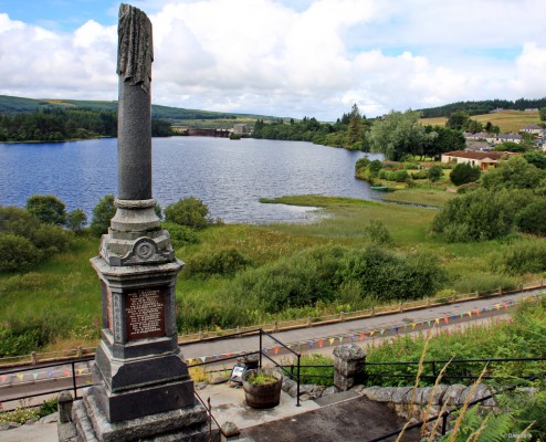 The War Memorial, Lairg
Looking out across Little Loch Shin from the War Memorial at Lairg.  In the distance you can see the Shin Hydro scheme Dam. This was built in the late 1950's and raised the level of Loch Shin by 11m.  This is the most northerly of the large Hydro schemes in Scotland and can generate up to 38MW of electricity.  [url=http://streetmap.co.uk/map.srf?X=258277&Y=906551&A=Y&Z=115/] Map location. [/url]
