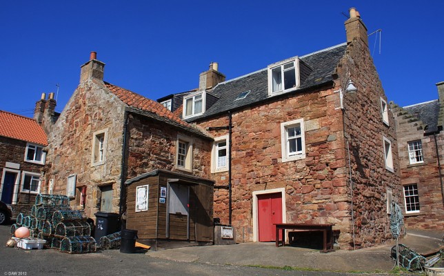 The Lobster Shop, Crail Harbour
Lobsters cooked while you wait, notice the the box to the right of the shed, thats where your lunch lives. [url=http://www.streetmap.co.uk/map.srf?X=361223&Y=707412&A=Y&Z=115/] Map location. [/url]

