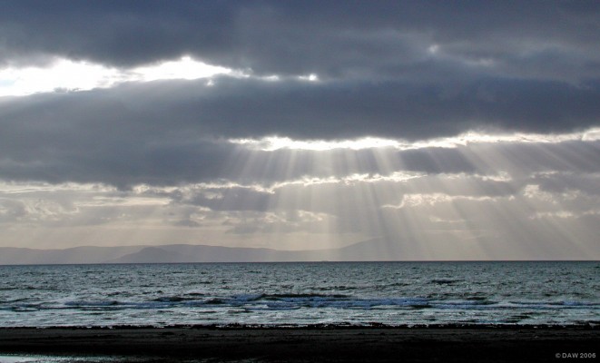 Looking out from Ayr beach
An evening view from Ayr beach, to the left the outline of The Holy Isle can be seen and on the right Arran can just be made out. [url=http://www.multimap.com/map/browse.cgi?lat=55.4607&lon=-4.6424&scale=25000&icon=x/]Map location[/url]

