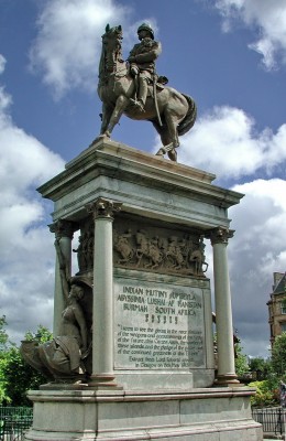 Lord Roberts Memorial, Kelvingrove Park
Paid for by subscription by the people of Glasgow in 1916 this impressive statue stands at the top of Kelvingrove Park looking west towards the University.  Field Marshal Roberts (1832-1914) was the man who on several occassions 'saved the Empire' or in other words subdued uprisings, notably the Indian uprising during which he was awarded the Victorian Cross when aged only 26. [url=http://www.streetmap.co.uk/streetmap.dll?G2M?X=257347&Y=666472&A=Y&Z=1/]Map location.[/url]
