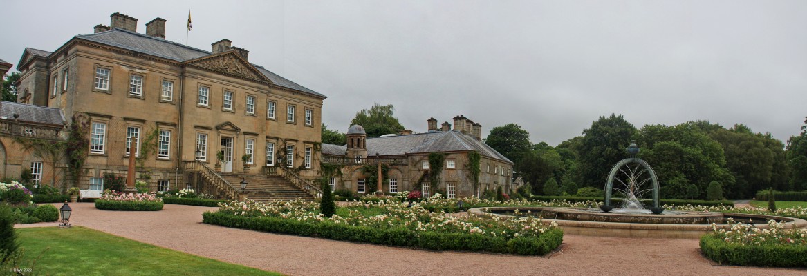 The Mahfouz Fountain and Garden, Dumfries House
The fountain and garden was opened by HRH Prince Charles in October 2014.
