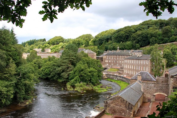 New Lanark, world heritage site
The Mill Village of New Lanark was built in 1776 by David Dale and now restored as a museum showing life at the time.  Dale's Son in Law, Robert Owen, took over the Mill early in the 19th century.  He was a Welsh Philanthropist and social reformer who set New Lanark as a standard as to how workers should be treated, giving them good housing and schools for their children.
