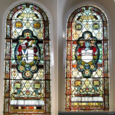 The two stained glass windows on either side of the pulpit in the Parish Church
Both these windows were donated my Margaret Glen of Carlibar, Barrhead, to commorate her parents and an Uncle.
