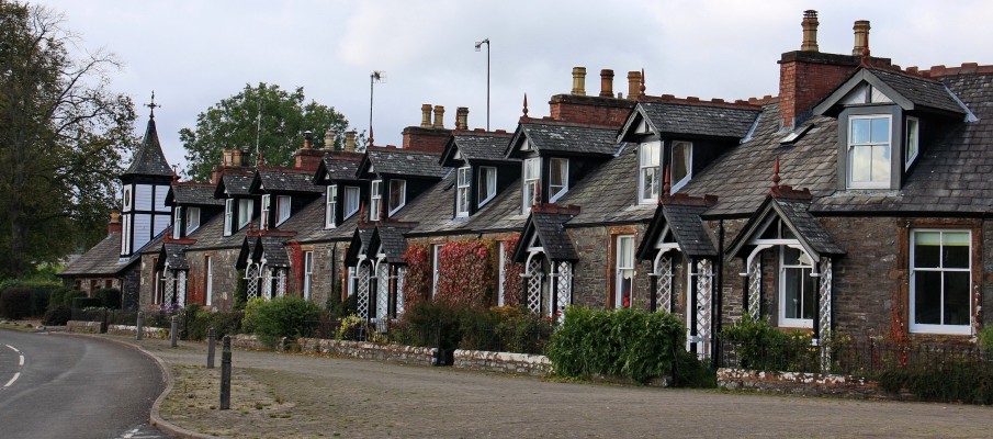 Parton Village Cottages
These category B listed buildings were built in 1901 as 9 dwellings but later converted to 6.  To see the most unusual feature you have to round the back where  there is an octagonal outside toilet block that served all the cottages. [url=http://streetmap.co.uk/map.srf?X=269535&Y=570060&A=Y&Z=115/] Map location. [/url]
