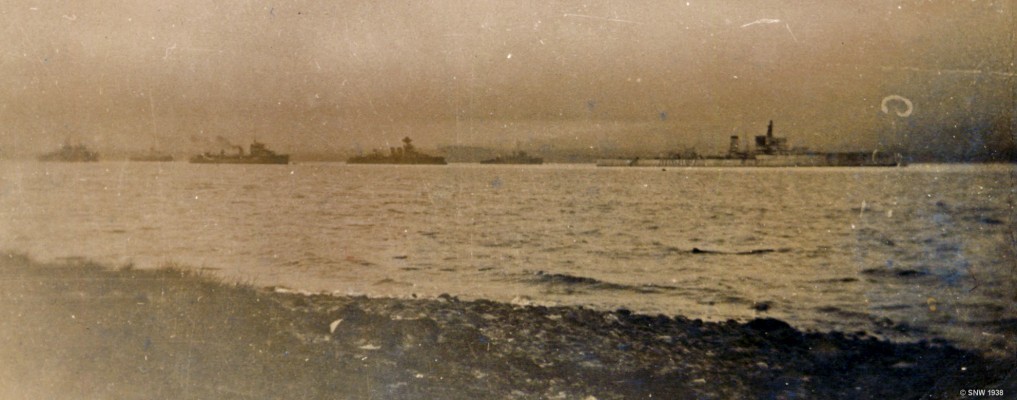 Royal Navy ships, Cromarty firth, 1938
A view of some of the Home Fleet anchored in Cromarty Bay in September 1938.  Its diffcicult to tell what ships these might be but it looks like a collection of Cruisers and Destroyers.  [url=http://streetmap.co.uk/map.srf?X=271940&Y=869200&A=Y&Z=126/] Map location. [/url]
