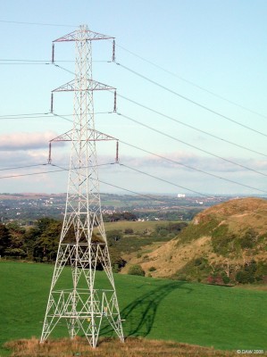 September, XG66
XG66 casts a shadow in the evening sun near the Craigie.  [url=http://www.streetmap.co.uk/streetmap.dll?G2M?X=248985&Y=656055&A=Y&Z=120/]Map location. [/url]
