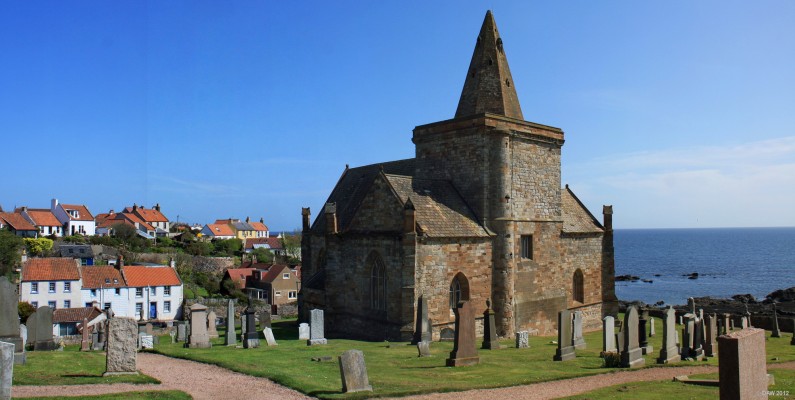 St Monan's Parish Church
St Monan was an Irish missionary who lived in a cell near the site of the present church around 832.  The first recognised church dates from 1265 and this was enlarged by King David (1329-71) to the size it is today. In 1646 it became the [url=http://www.stmonanslargowardkirk.org/index.html/] Parish Church [/url] for the Church of Scotland.
