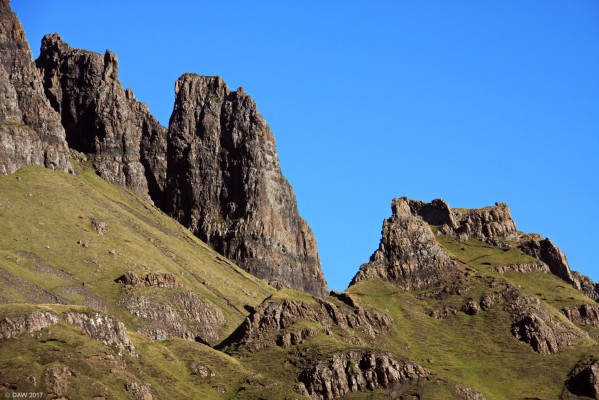 The Quiraing, Isle of Skye
Looking over to the Quairaing, many of the features have been given names, the one on the right is The Prison. [url=http://streetmap.co.uk/map.srf?X=144085&Y=868040&A=Y&Z=120/] Map location. [/url]
