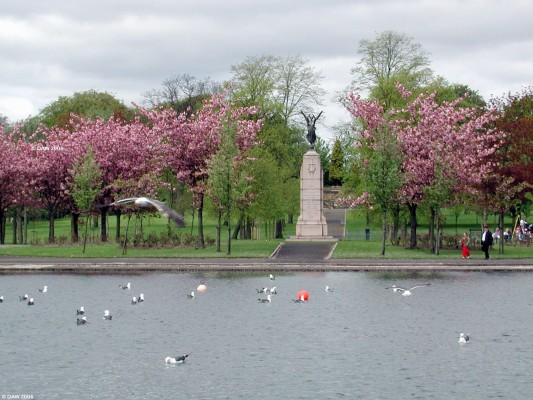 The War Memorial, Victoria Park
