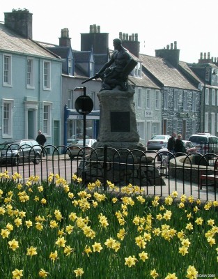 The War Memorial, Kirkcudbright, spring
[url=http://www.streetmap.co.uk/map.srf?X=268251&Y=551070&A=Y&Z=115/] Map location. [/url]
