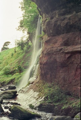 The Waterfall, Kelburn Estate, 1988
The Waterfall near the Castle at Kelburn Country Park. [url=http://streetmap.co.uk/map.srf?X=221913&Y=656681&A=Y&Z=120/] Map location. [/url]
