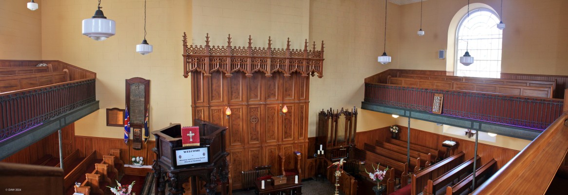 Inside Glenaray and Inveraray Parish Church
Built in 1794 as the centre of the planned village of Inveraray.  It was built as two churches, Gaelic and English with an entrance at each end but in 1957 the Gaelic church was converted into a church hall. [url=http://streetmap.co.uk/map?X=209594&Y=708431&A=Y&Z=110/] Map location. [/url]
