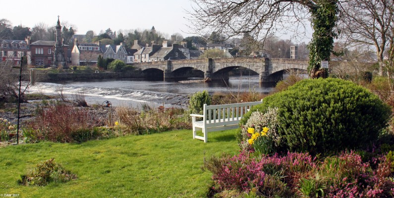 The bridge over the river Cree, Newton Stewart
Looking across the River Cree from Creebridge to Newton Stewart.  The Monument you see at the opposite end of the bridge is to the 9th Earl of Galloway.  [url=http://streetmap.co.uk/map.srf?X=241232&Y=565570&A=Y&Z=115/] Map location. [/url]
