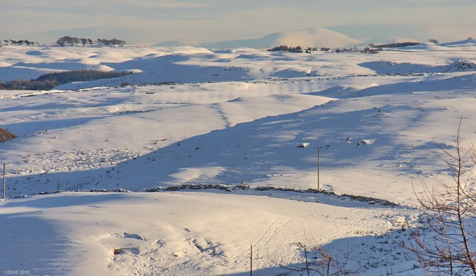 Pentland Hills from Neilston Pad
A view looking east of the distant Pentland Hills from the Neilston Pad. [url=http://www.streetmap.co.uk/map.srf?X=247666&Y=654944&A=Y&Z=115/] Map location. [/url]
