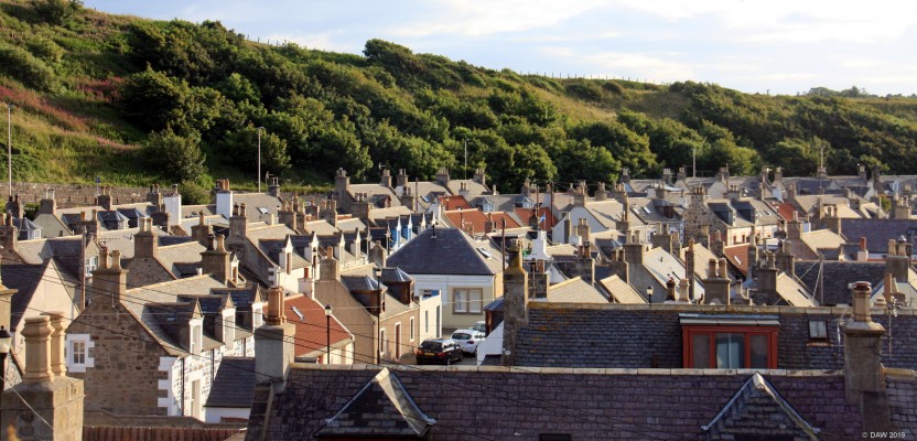 Seatown, Cullen
Looking over the roofs and chimneys of the Seatown area of Cullen, several of the Moray coast coastal towns have areas called seatown and its generally where in times gone by the fishermen would have lived. [url=http://streetmap.co.uk/map.srf?X=351083&Y=867245&A=Y&Z=115/] Map location. [/url]
