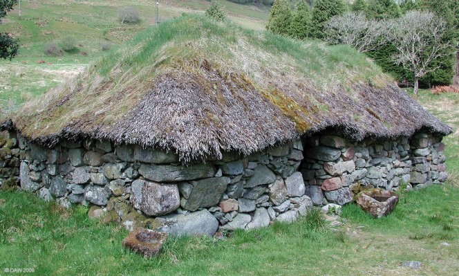 Thatched cattle shed
A thatched cattle shed at [url=http://www.auchindrain-museum.org.uk/] Auchindrain Museum[/url].
